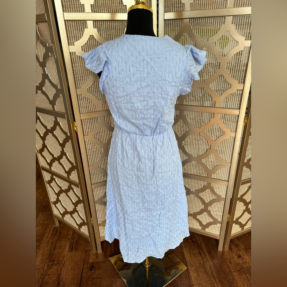 Fit and flare flutter dress | small | soft blue lace details - Picture 4 of 8